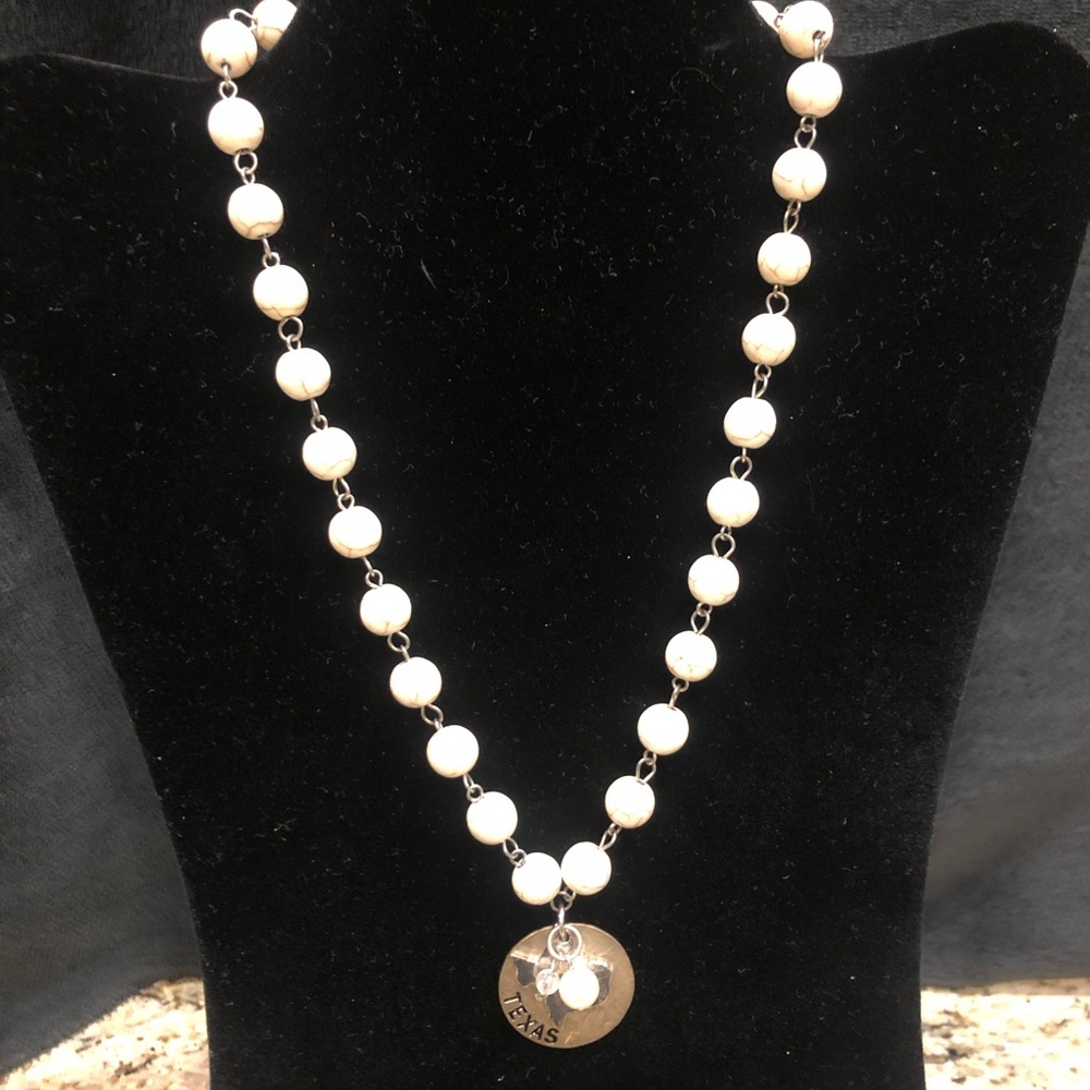18 inch Bead toggle necklace with Texas charms